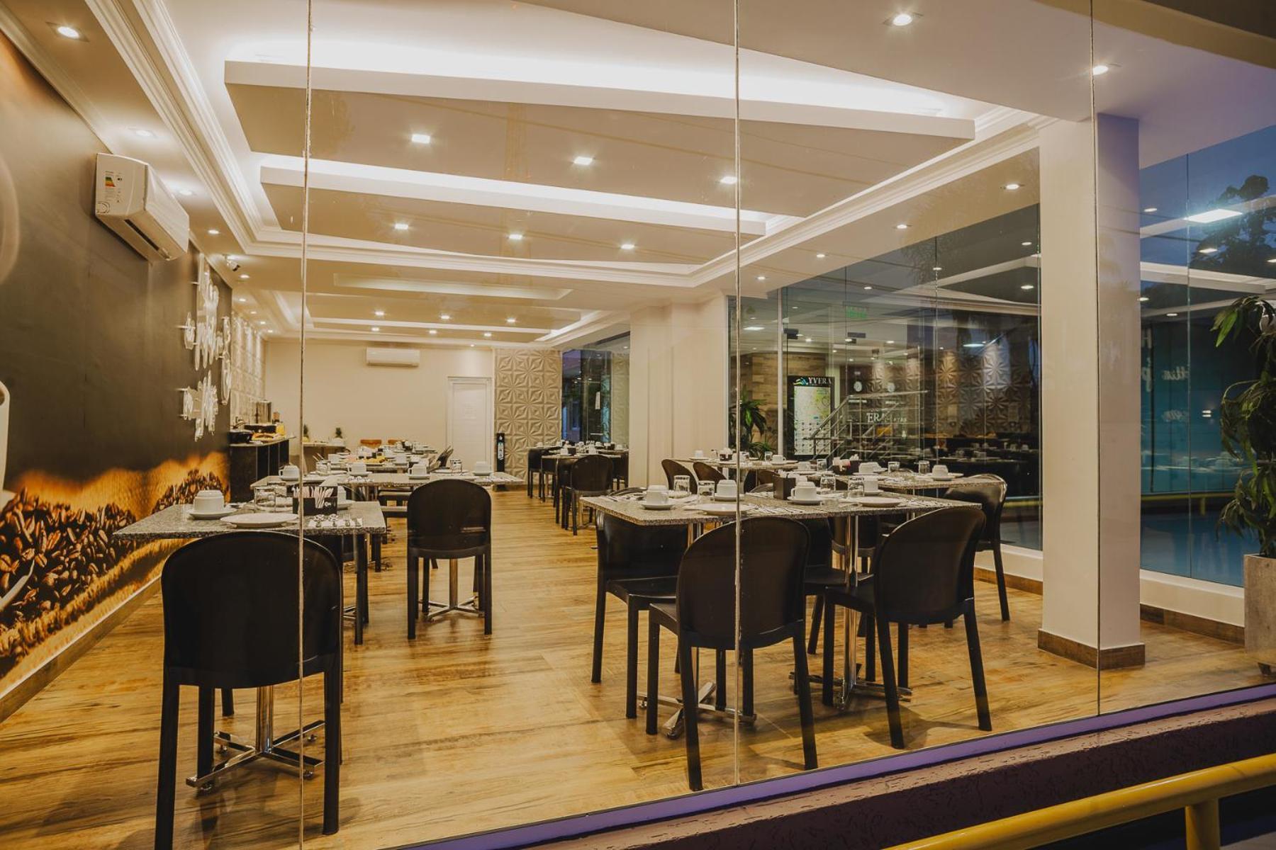 Hotel Yvera Cataratas Puerto Iguazú Kültér fotó