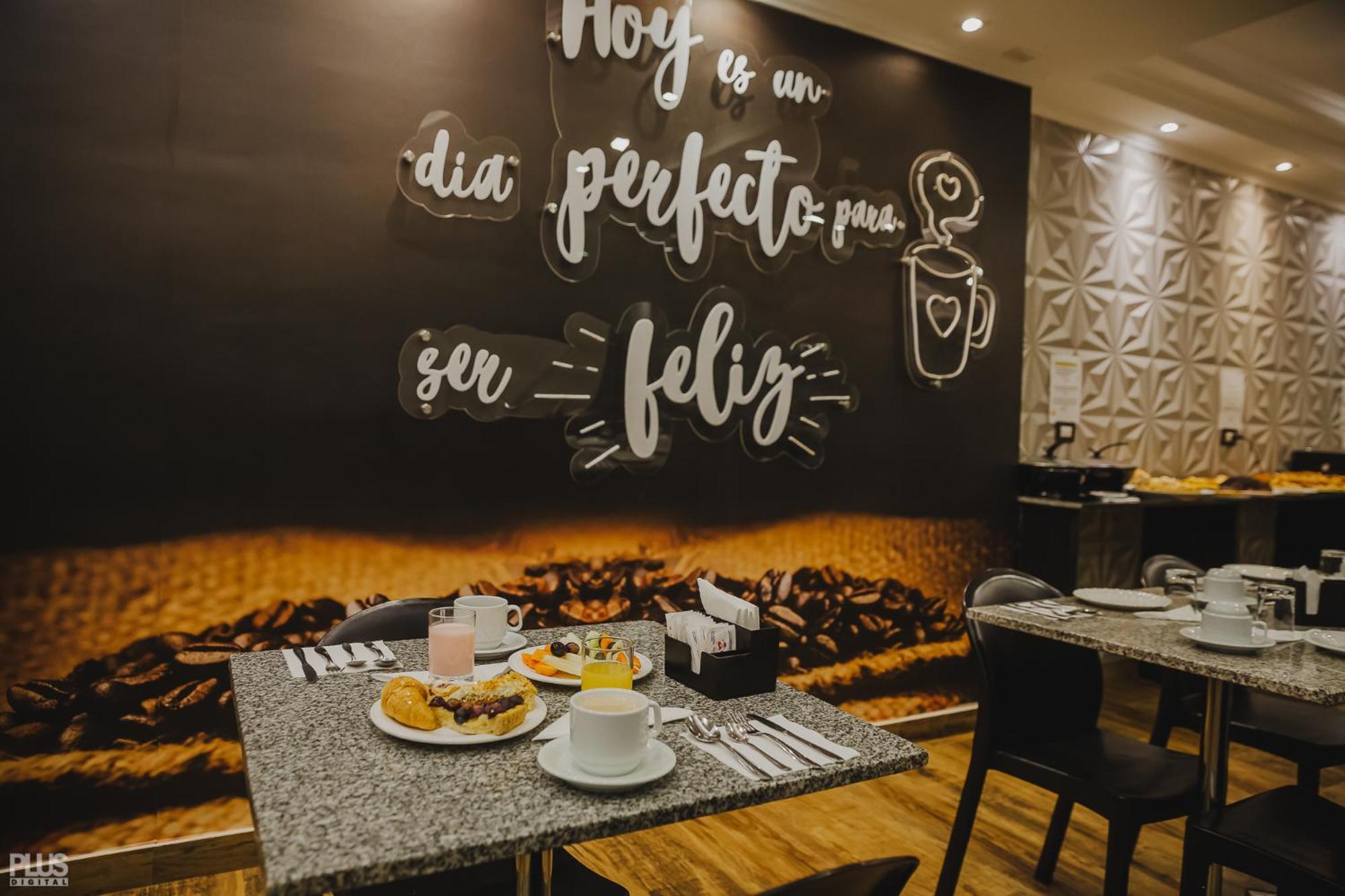 Hotel Yvera Cataratas Puerto Iguazú Kültér fotó